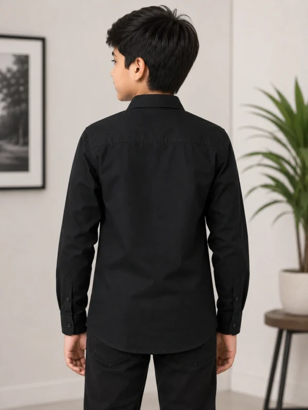 black shirt backside image